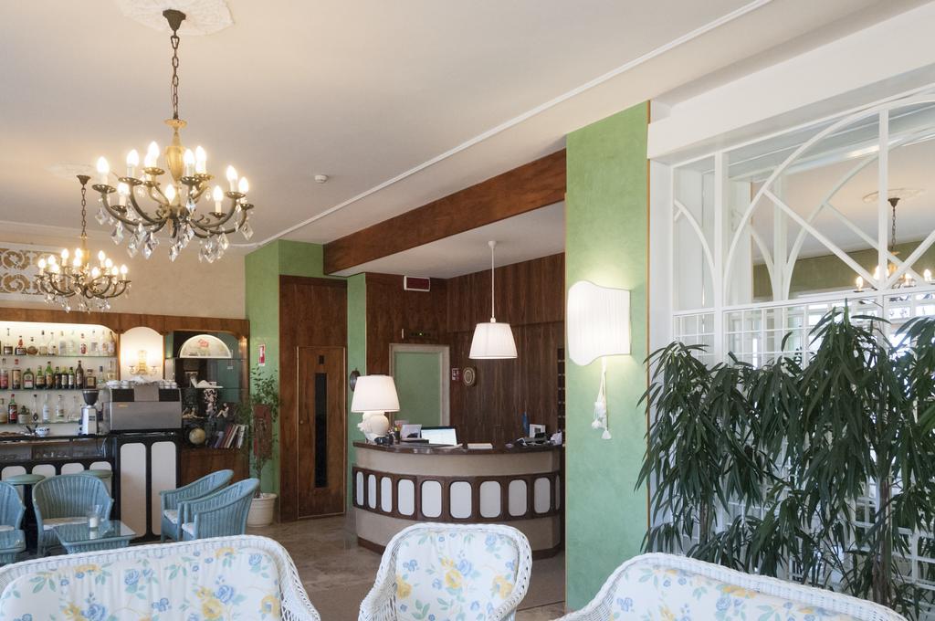 Hotel Hollywood Senigallia Exterior foto
