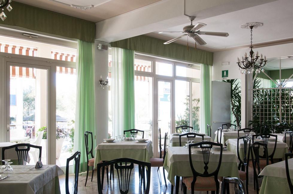 Hotel Hollywood Senigallia Exterior foto